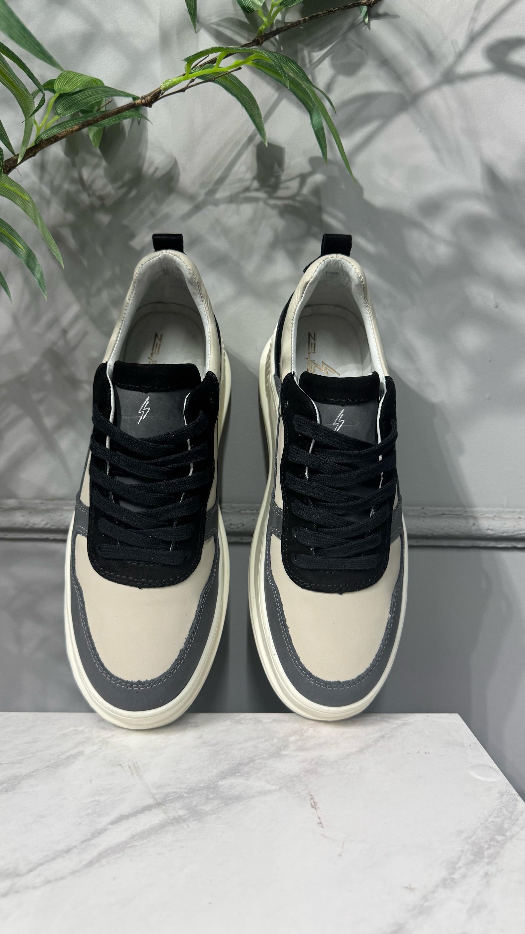 Calçado Sneaker Strong