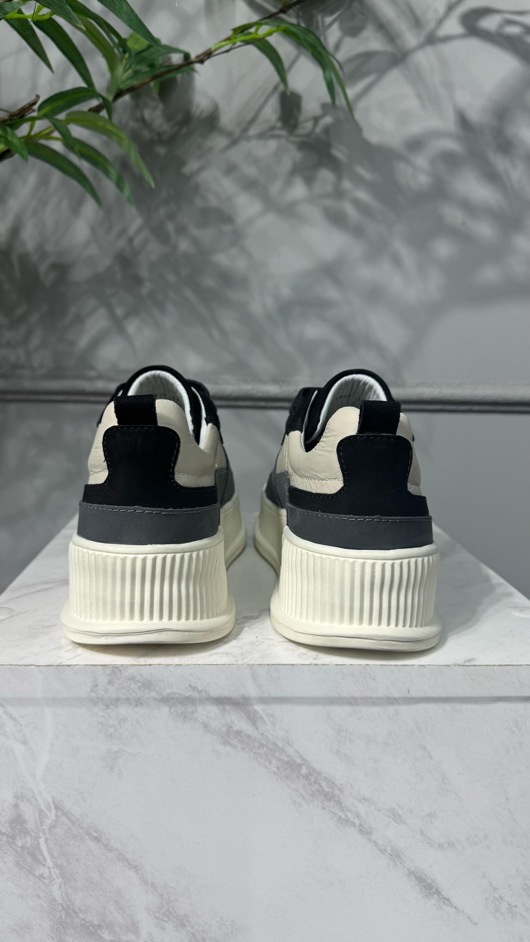 Calçado Sneaker Strong