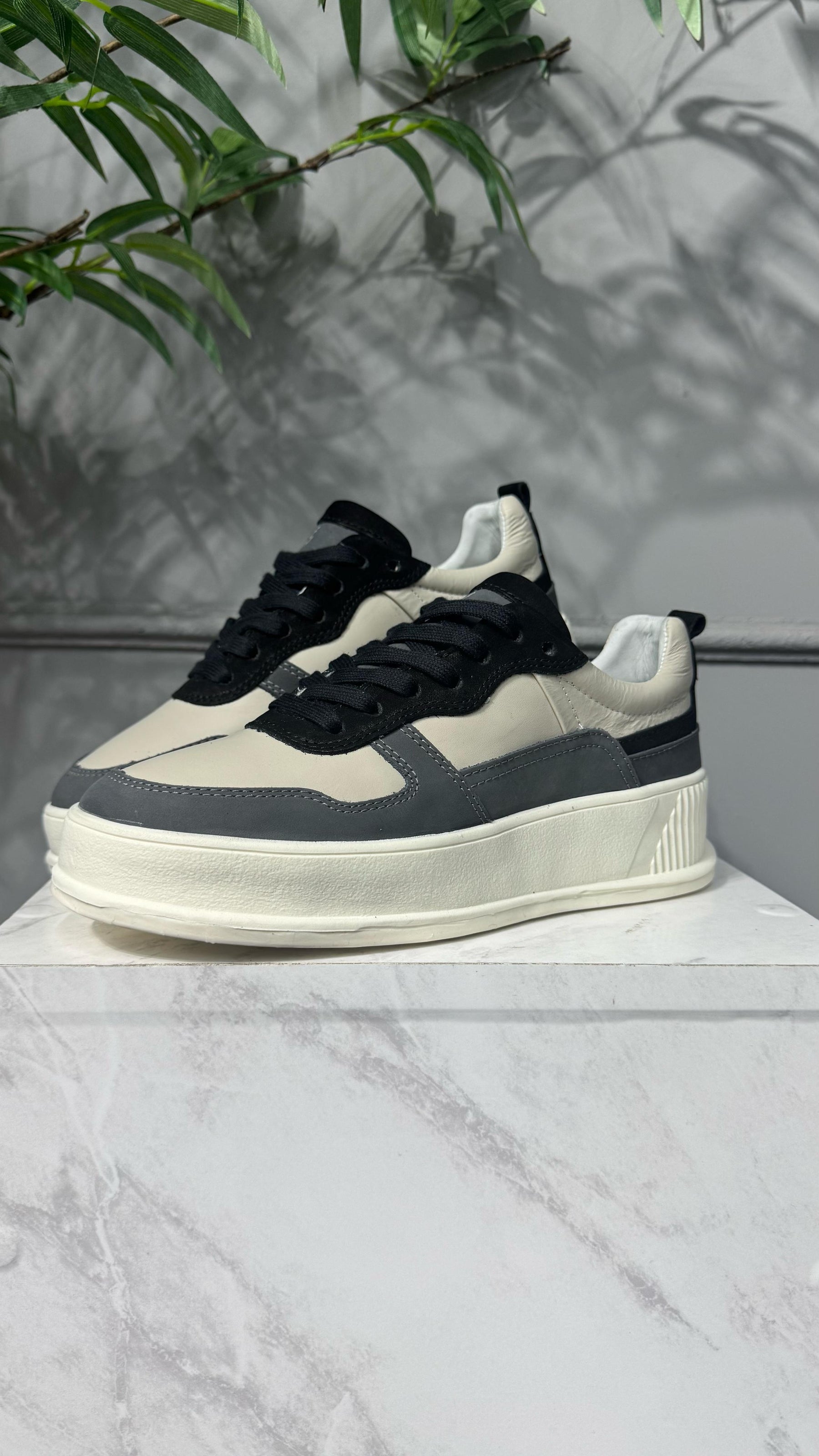 Calçado Sneaker Strong