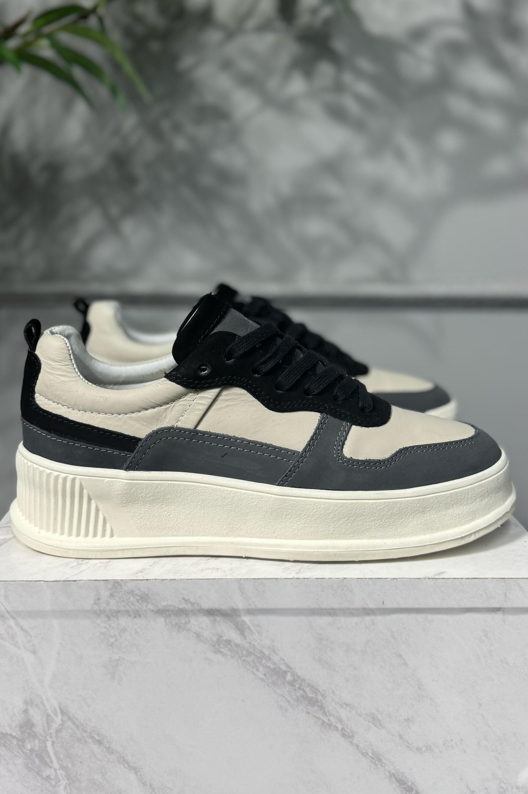 Calçado Sneaker Strong