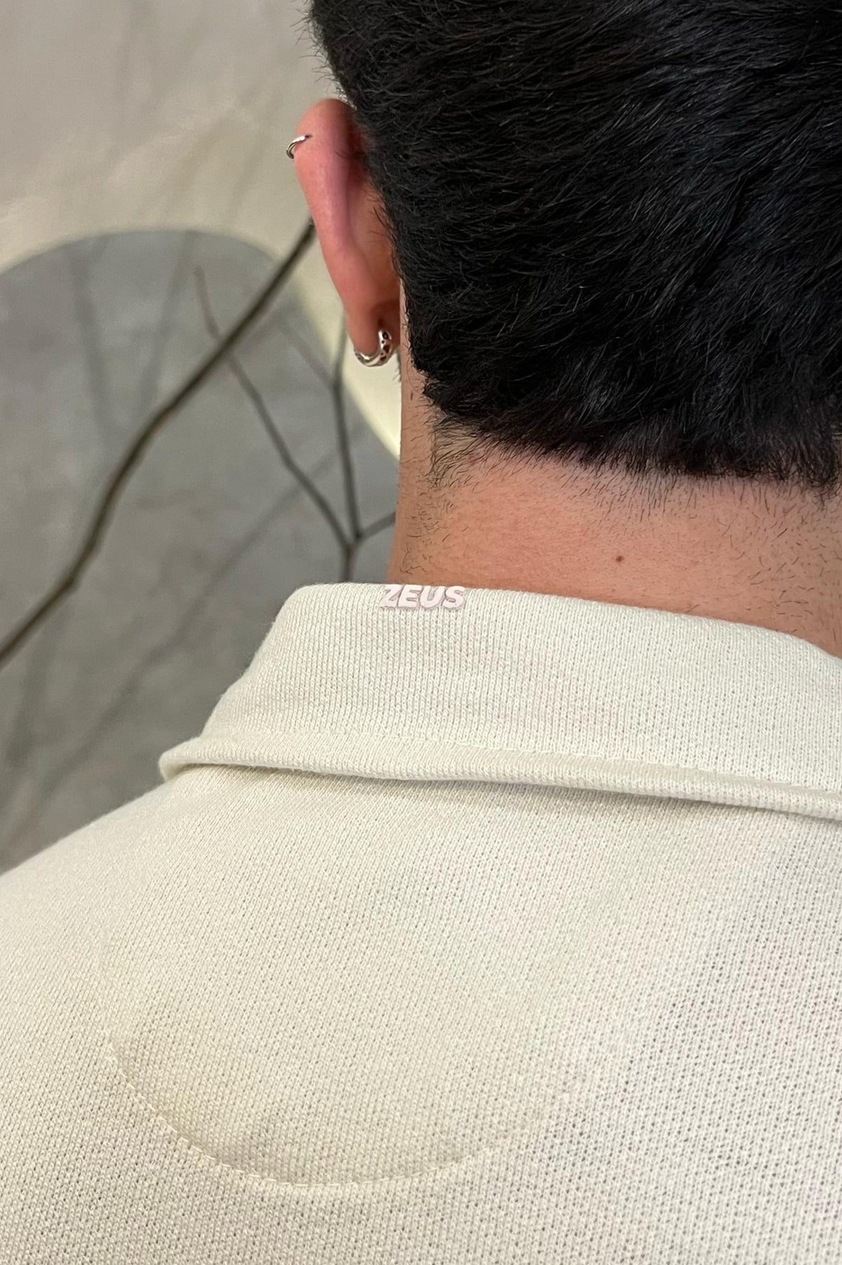 Camisa Polo Gola V Areia Zeus
