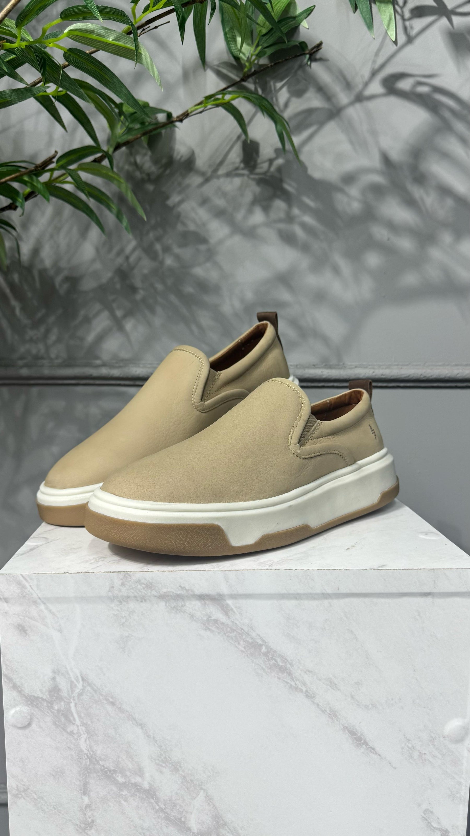 Calçado Sneaker Mancinne