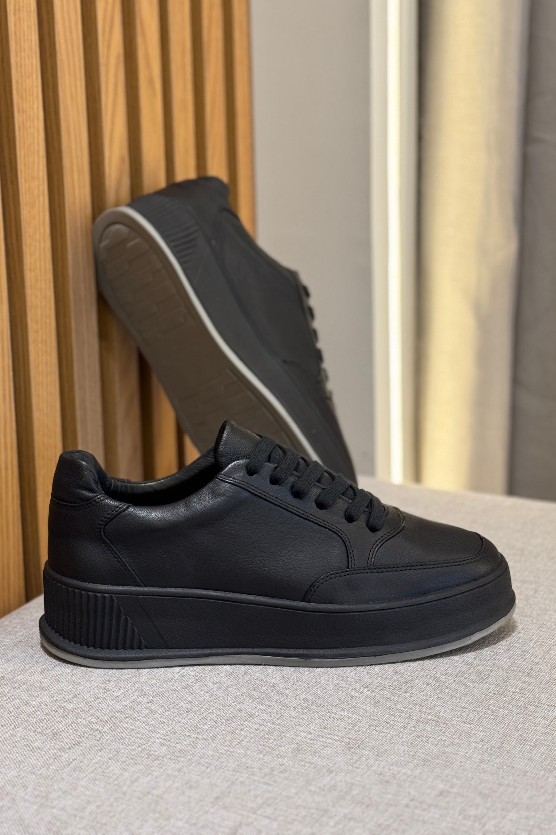 Calçado Sneaker TLZ Dark Zeus