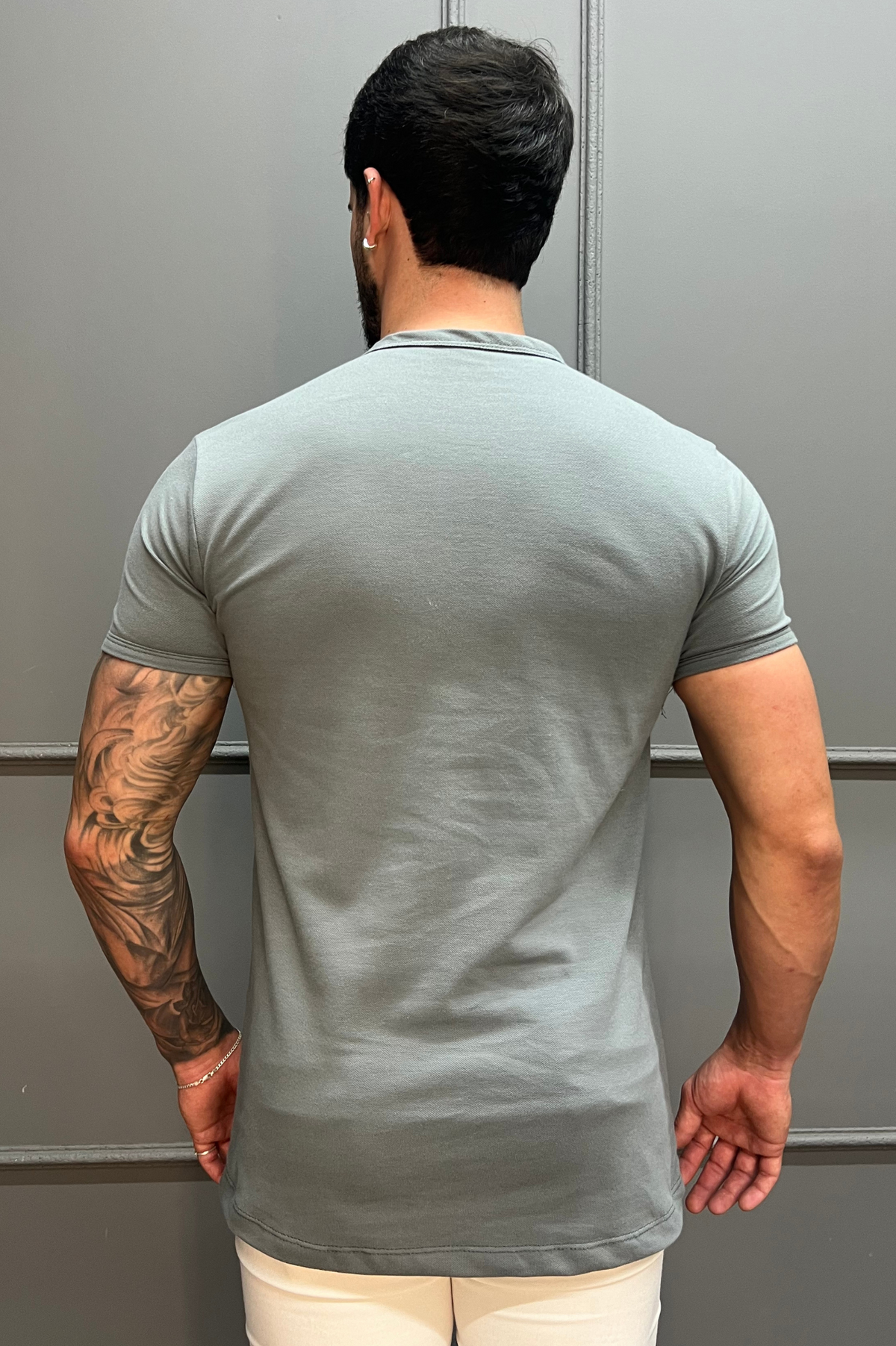 Camisa Gola Henley Cinza