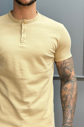 Camisa Gola Henley Palha