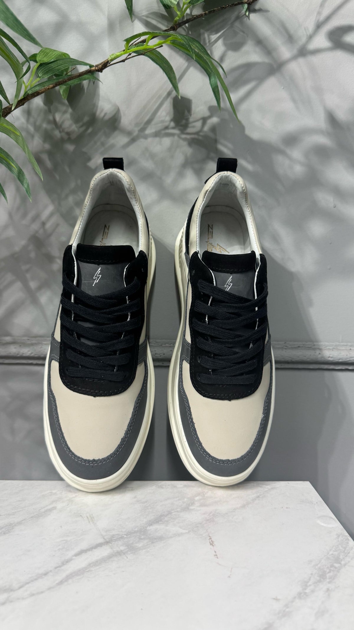 Calçado Sneaker Strong