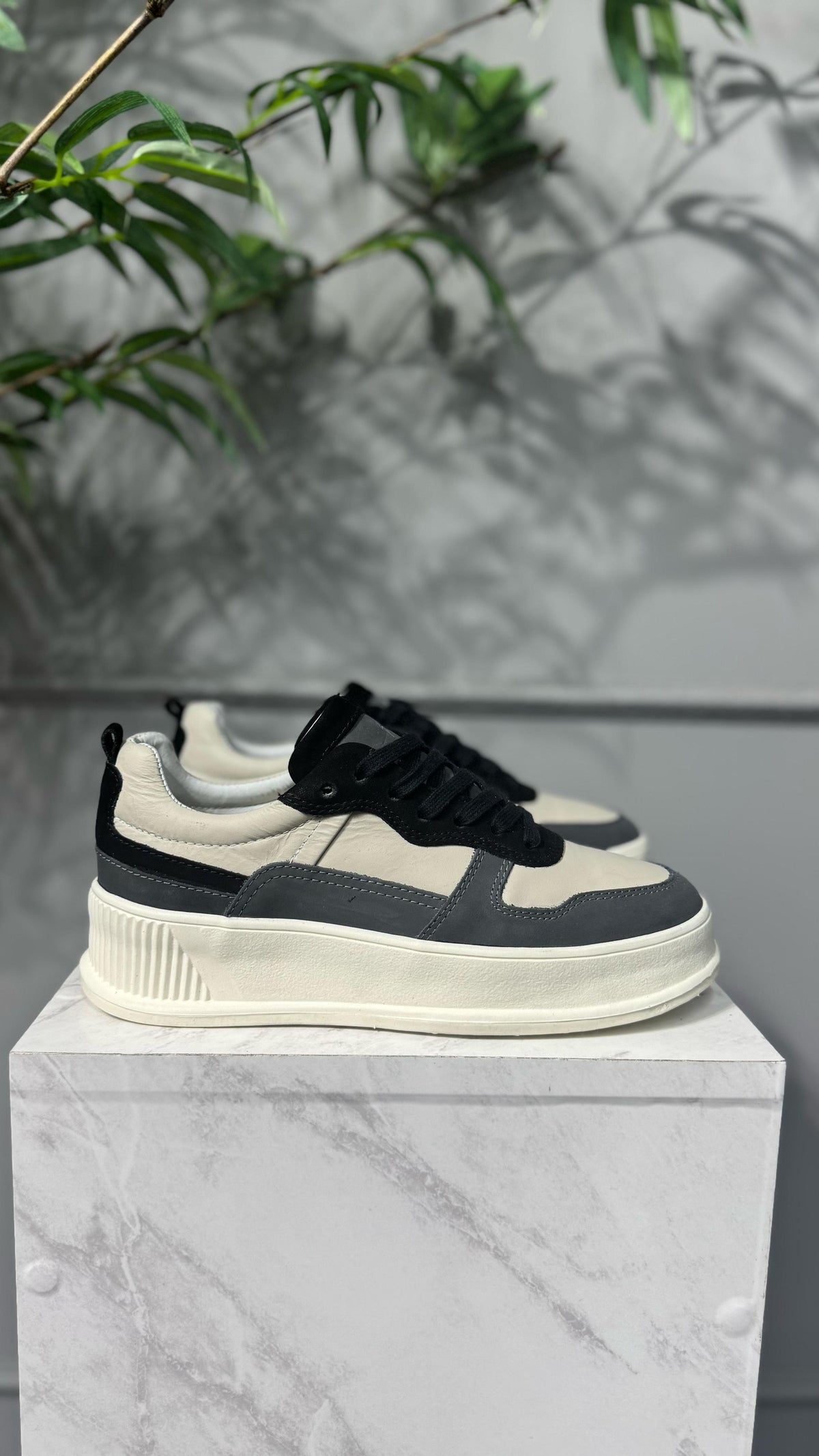Calçado Sneaker Strong