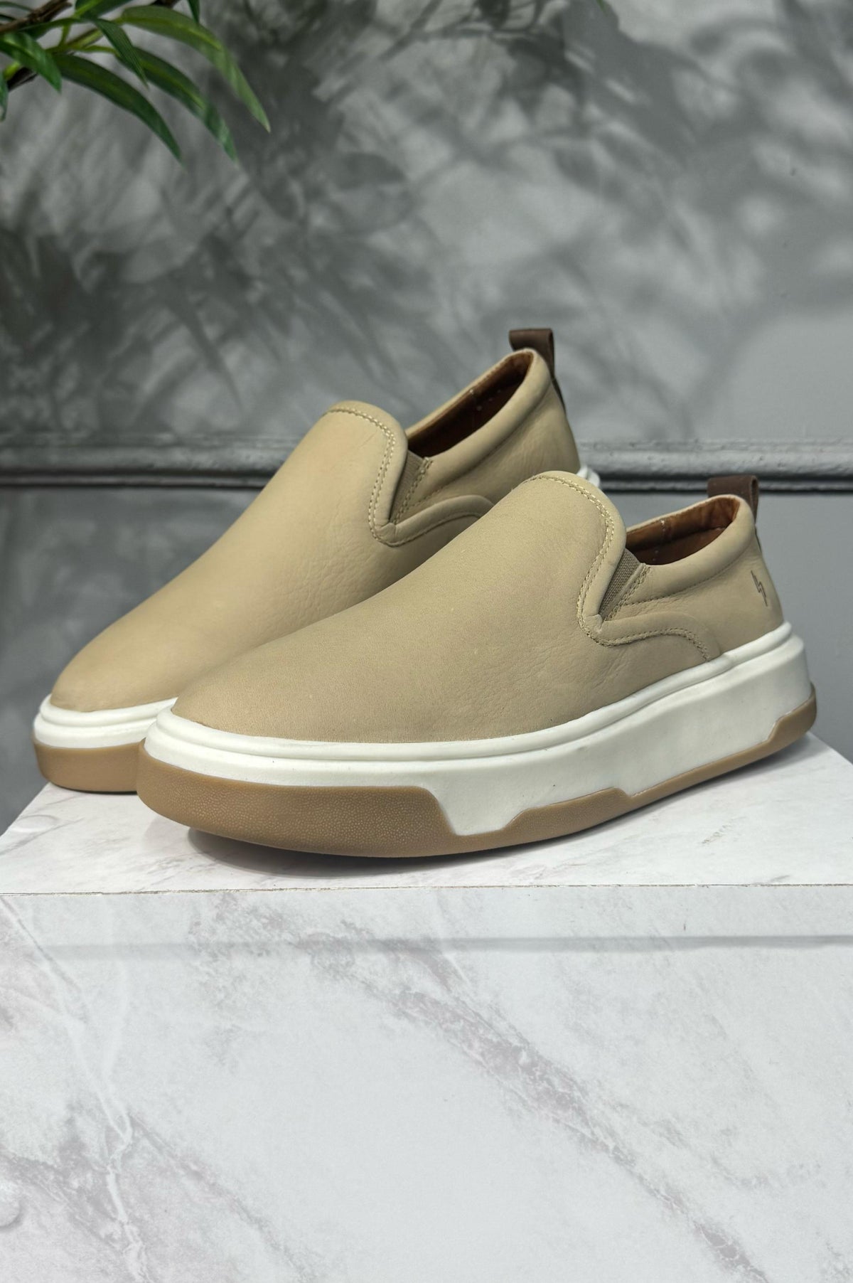 Calçado Sneaker Mancinne