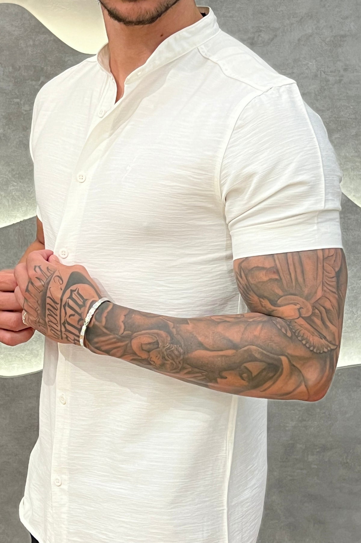 Camisa Viscolinho Branca Gola Padre Zeus