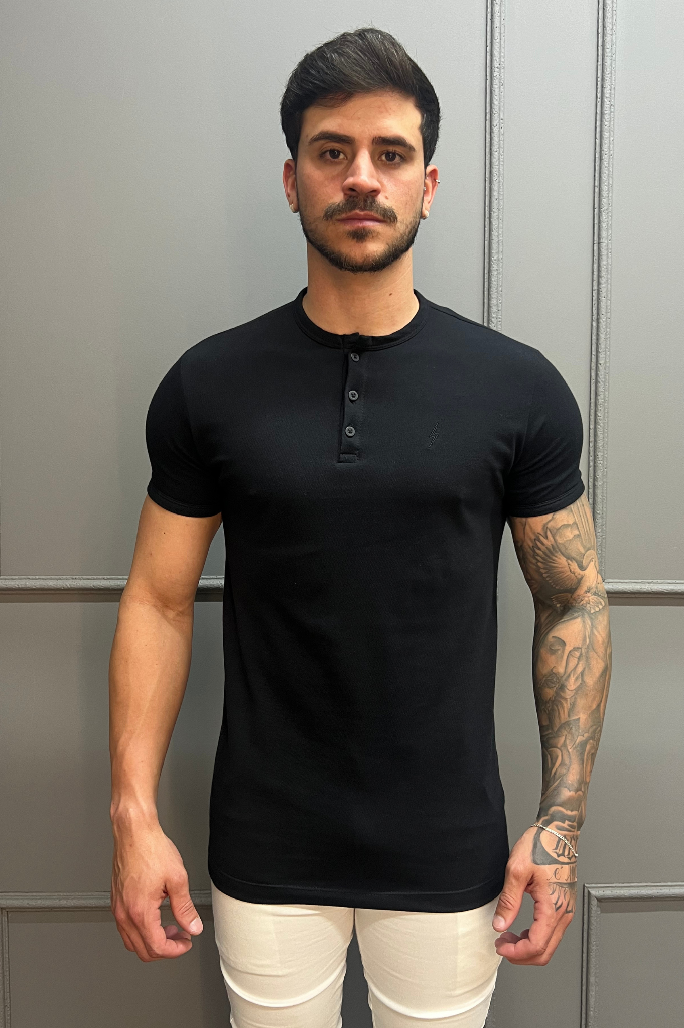 Camisa Gola Henley