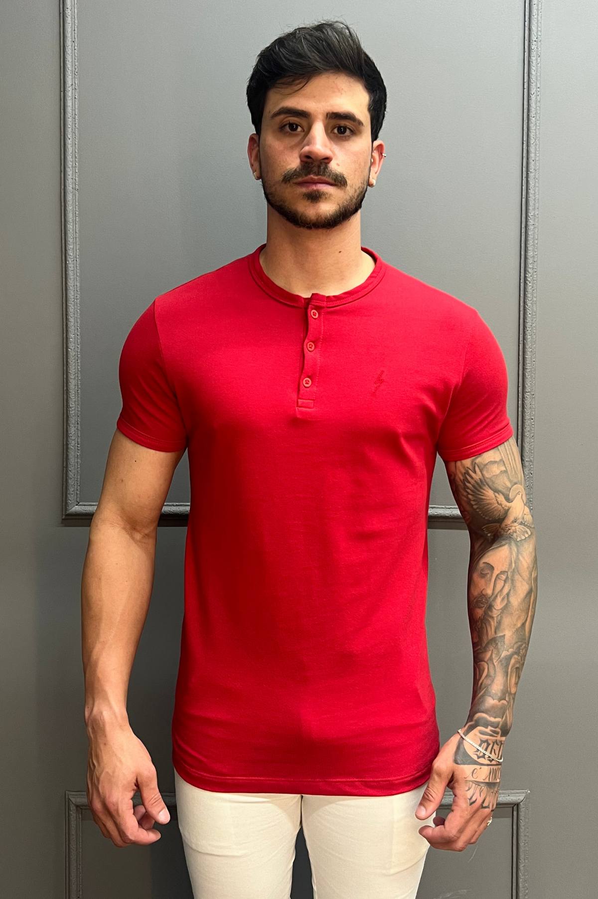 Camisa Gola Henley