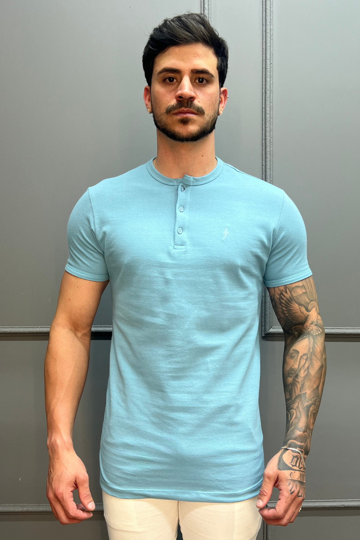 Camisa Gola Henley