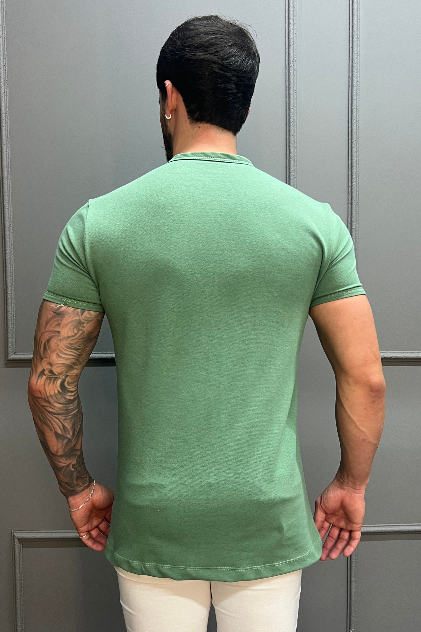 Camisa Gola Henley