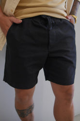 Short em Sarja Mauricinho Zeus Preto