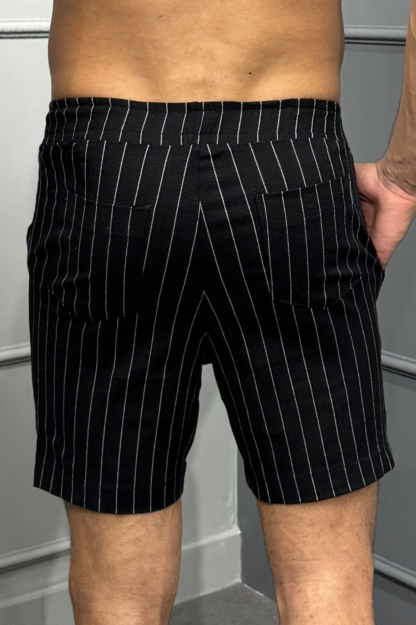 Short Com Listra de Giz Raveman