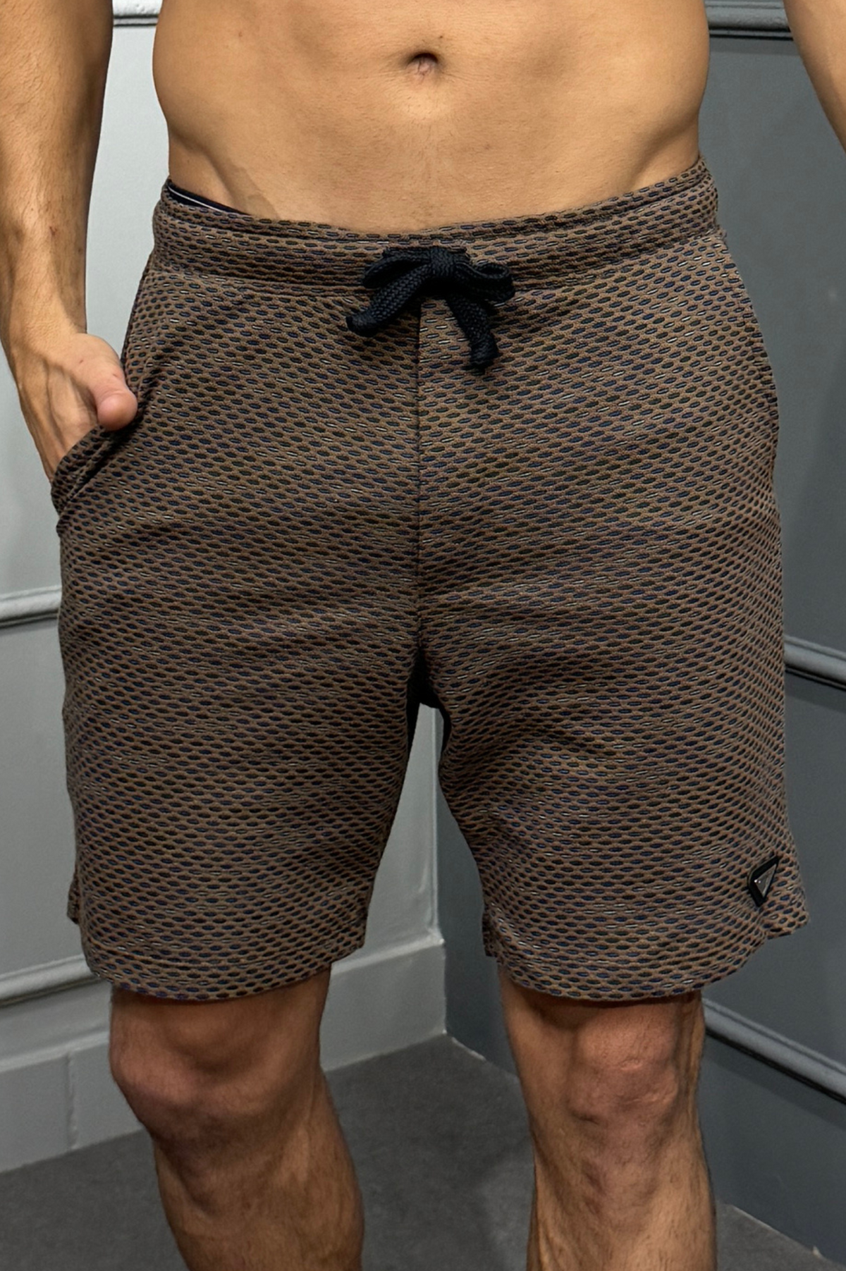 Short Futurista Zeus