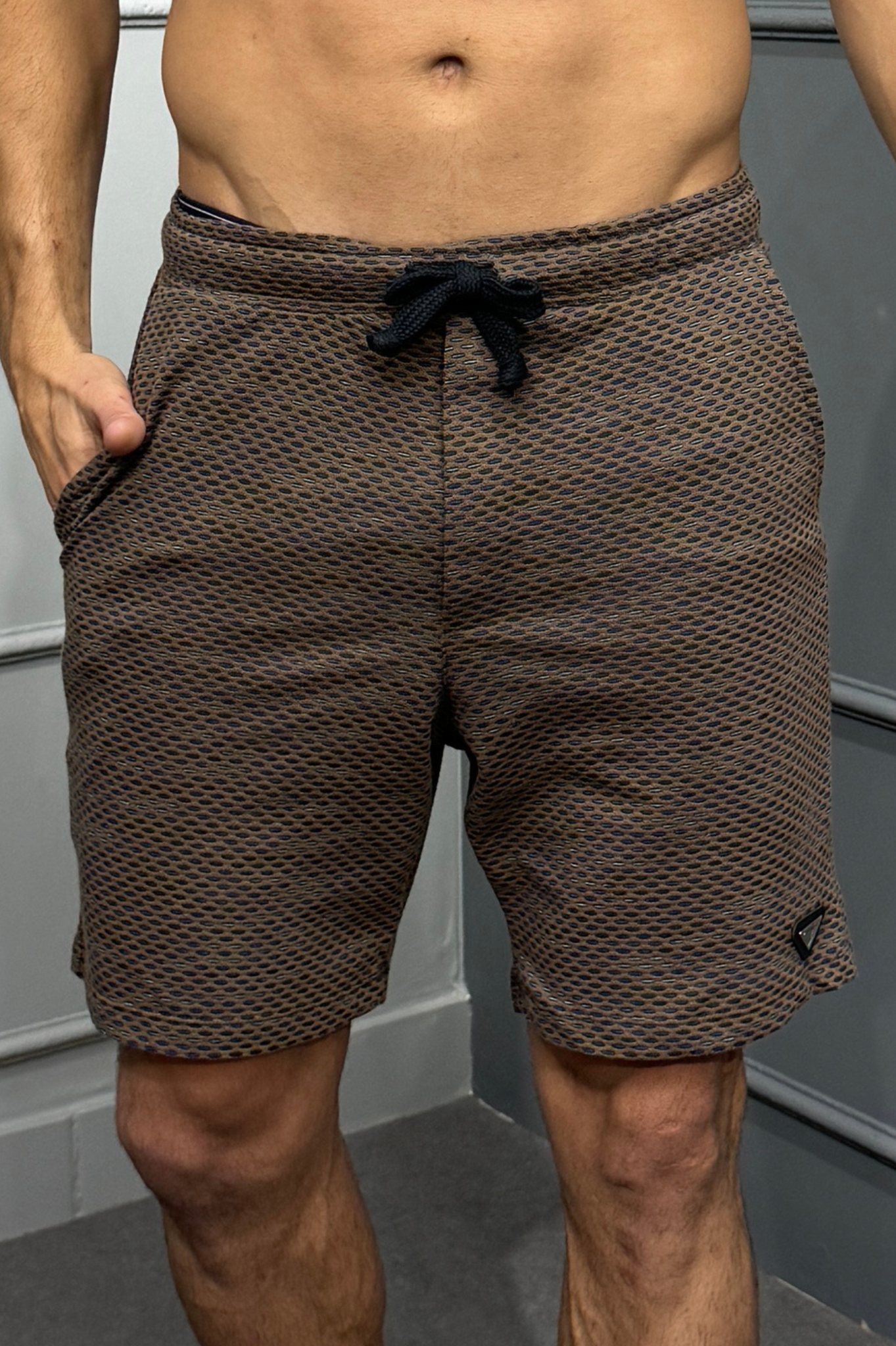 Short Futurista Zeus