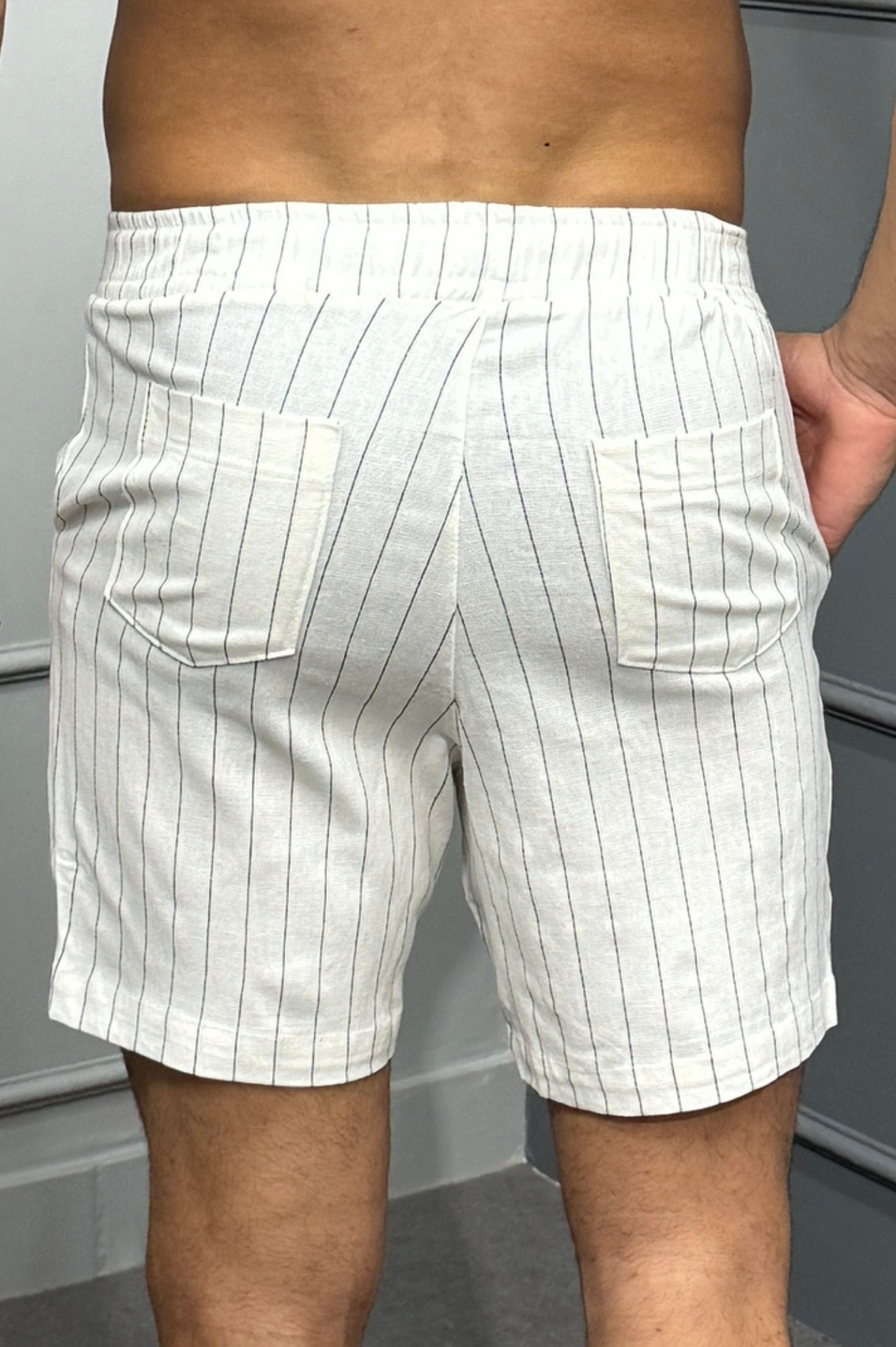Short Com Listra de Giz Raveman