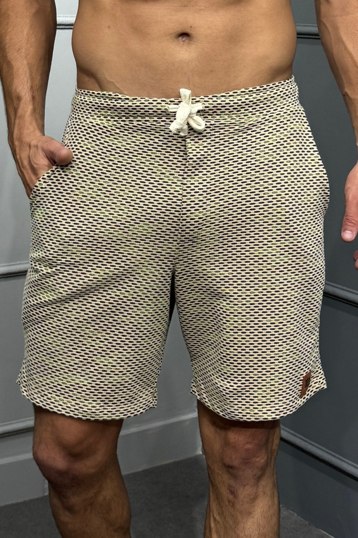 Short Futurista Zeus